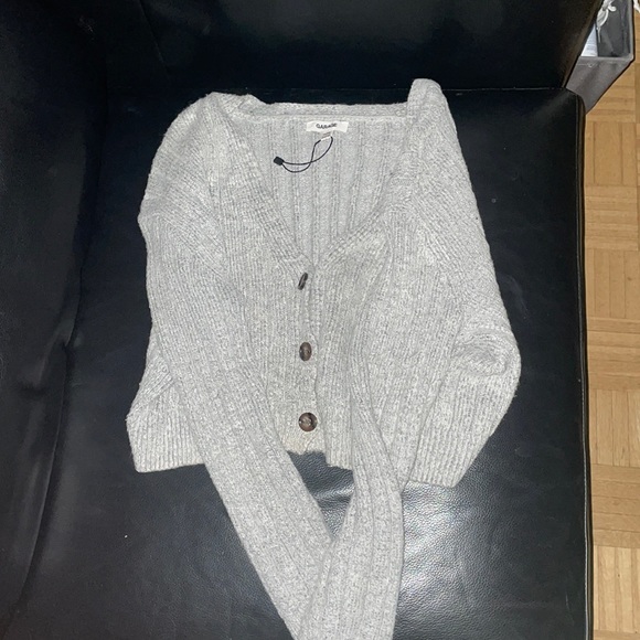 Cropped sweater - Picture 1 of 1